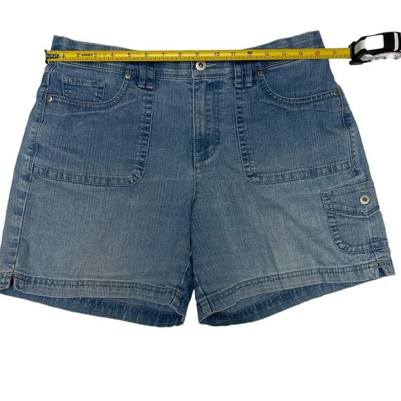 Gloria Vanderbilt Sienna Jean Shorts, Cargo Snap Pocket, Light Wash Missy Size 8 - Picture 6 of 8